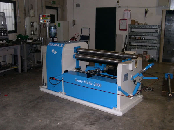 Zwijarki do blach automatyczne model FOUR-MATIC-2000