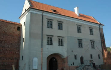 Naprawa dachu Muzeum na Zamku w Łęczycy